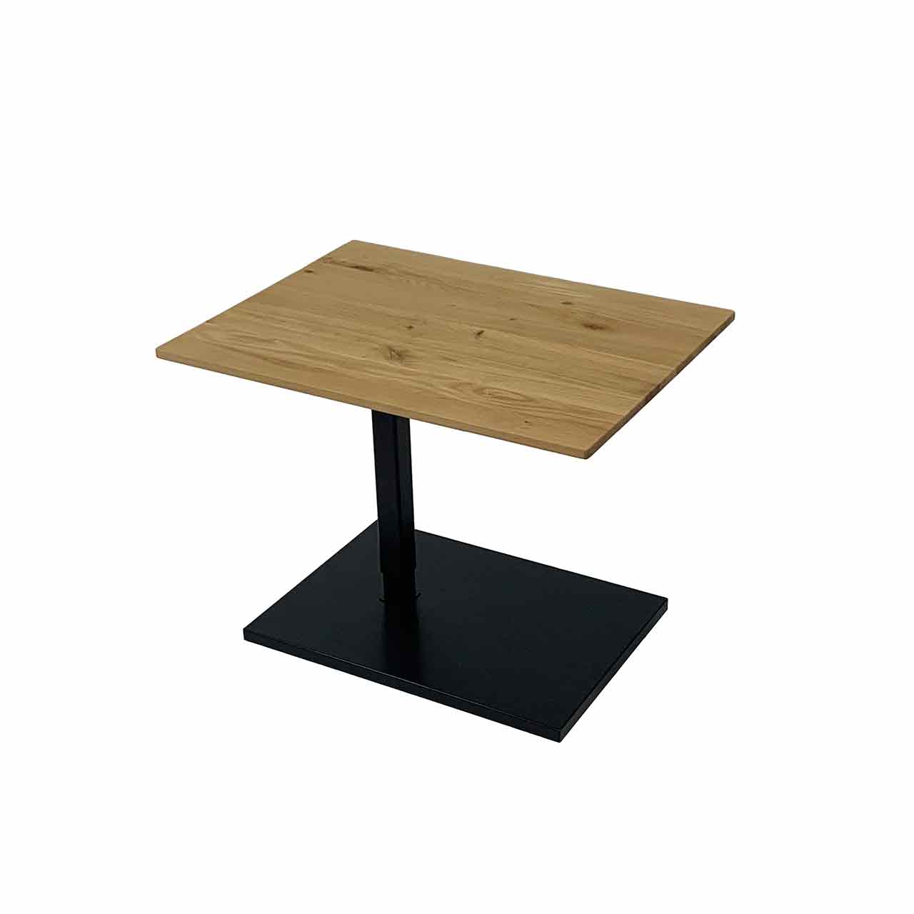 Beistelltisch mit rechteckiger Tischplatte aus hellem Holz auf schwarzem Sockel. Tisch ist runtergefahren.