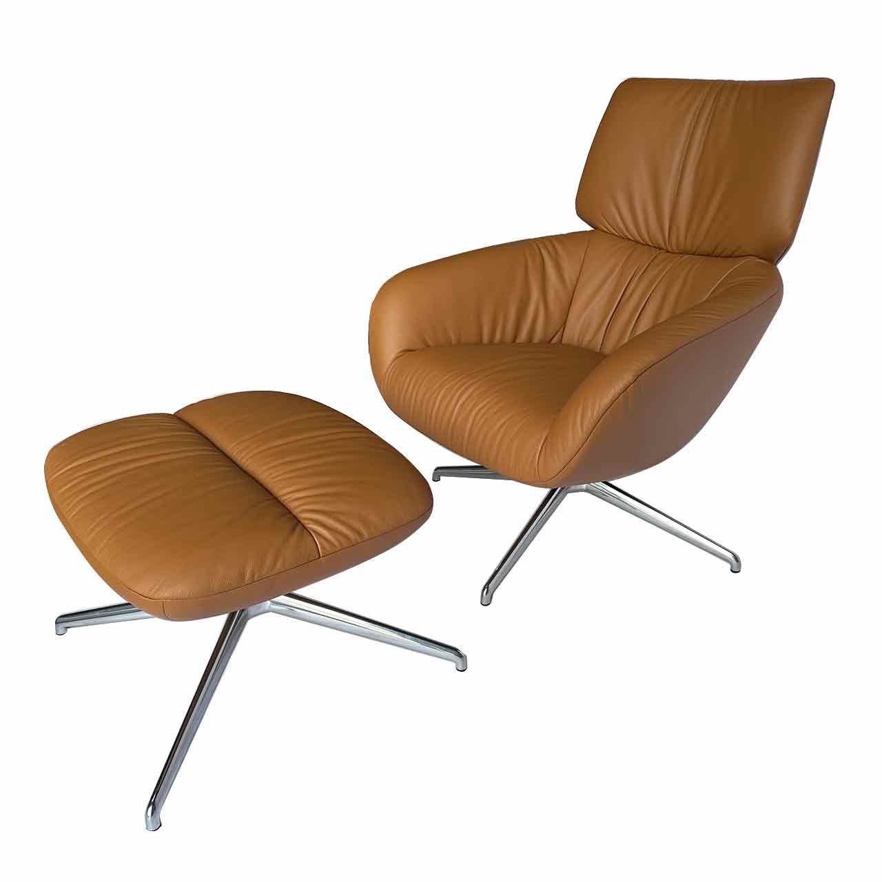 Sessel und Hocker aus hellbraunem Leder mit glänzenden Alufüßen