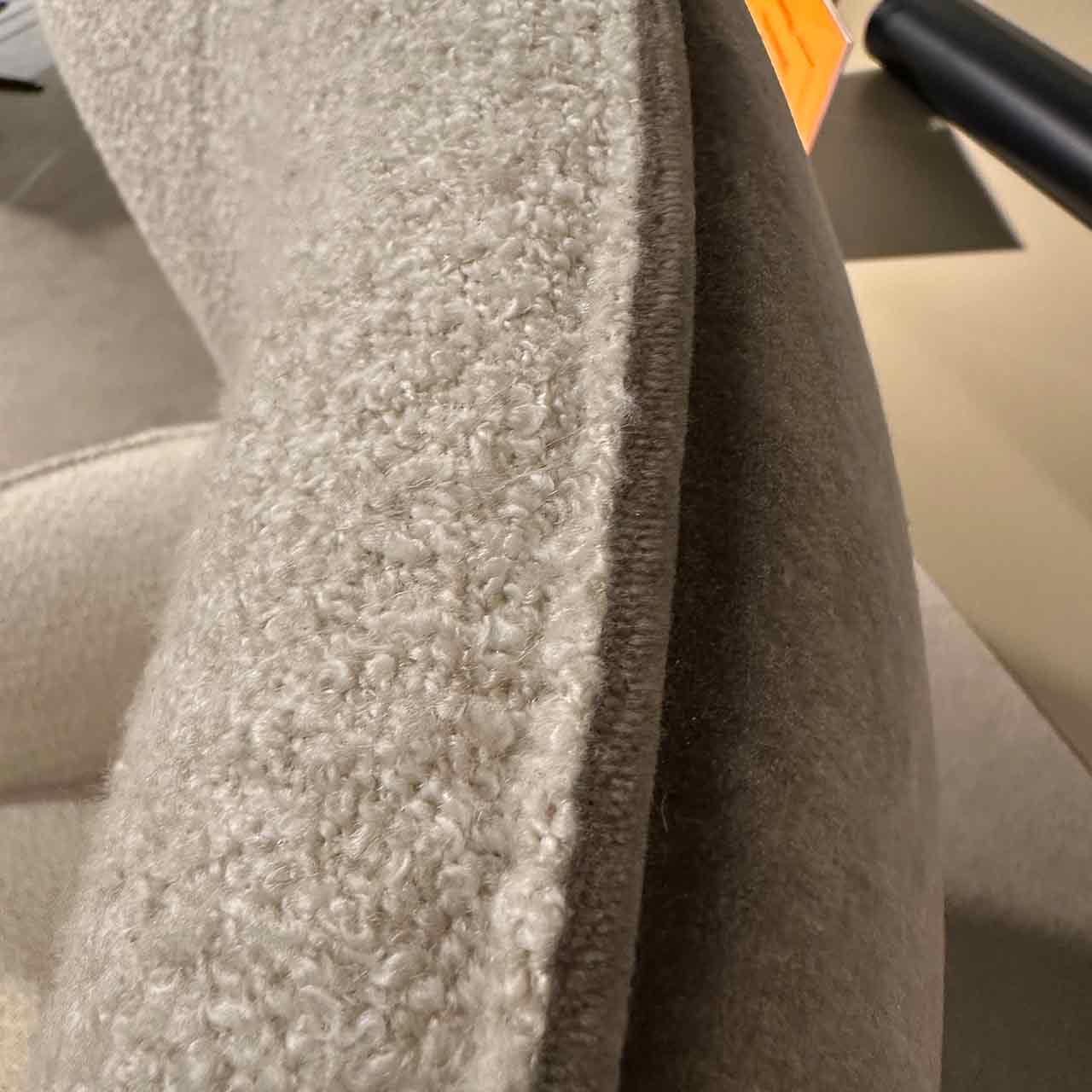 Detailaufnahme des kuschligen Stoffes.