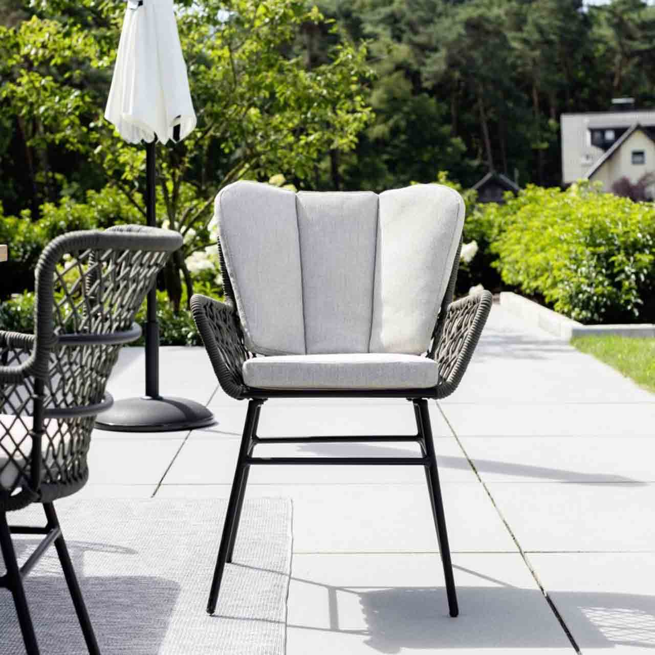 Gartenstuhl Benett mit Sitz- und Rückenkissen